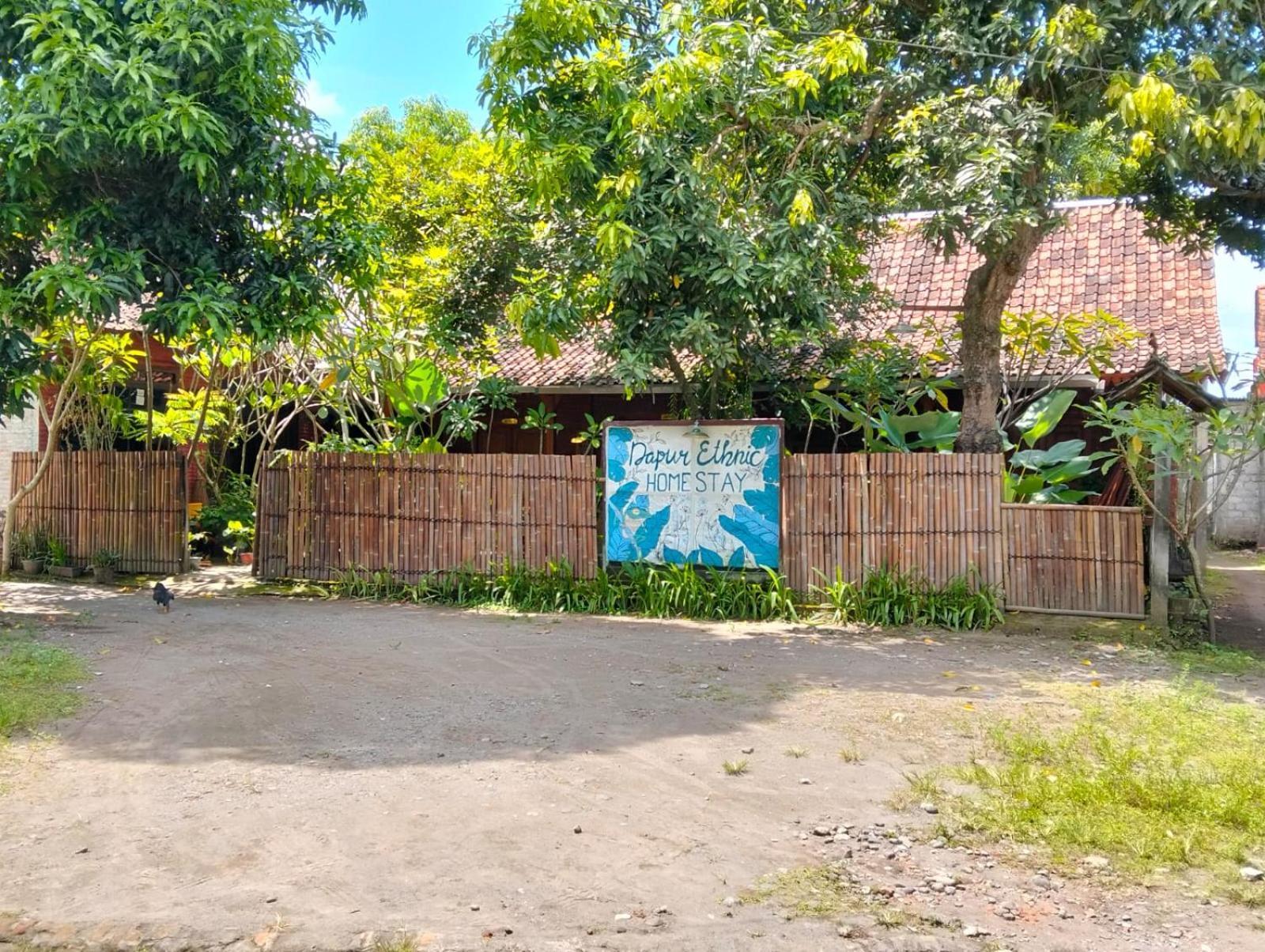 Dapur Ethnic Homestay バントル エクステリア 写真